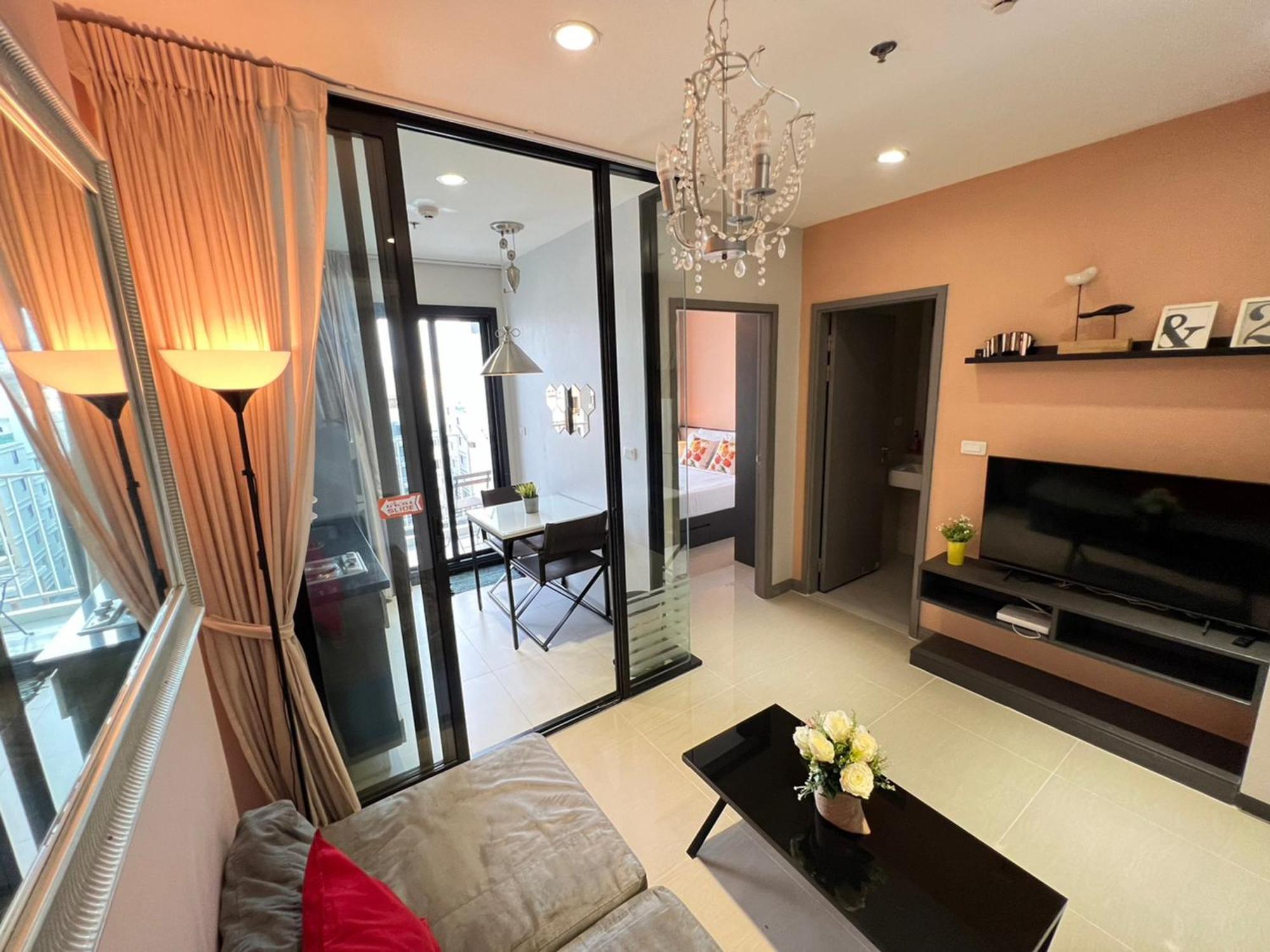 The Base Central Pattaya By Mickey Exteriör bild