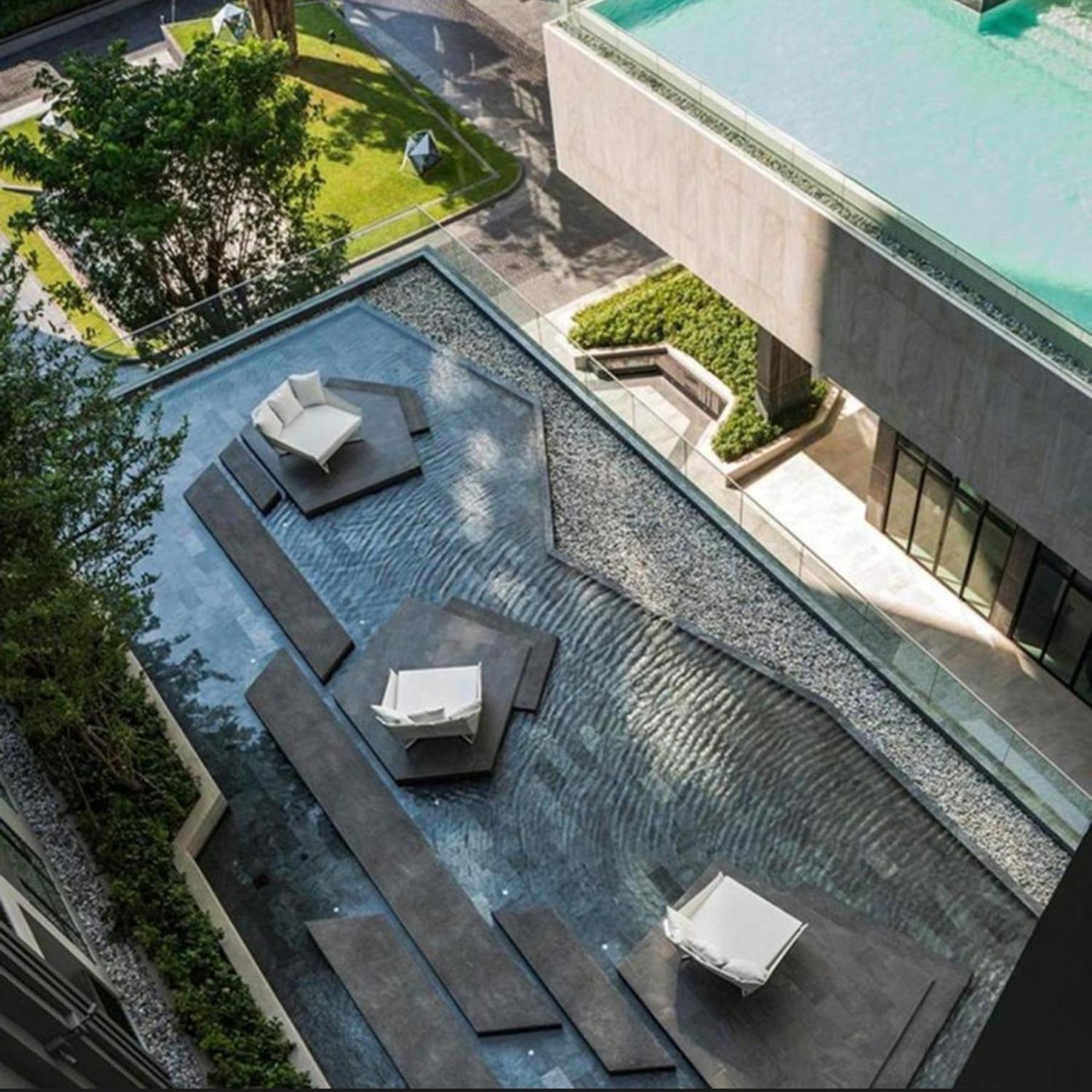 The Base Central Pattaya By Mickey Exteriör bild